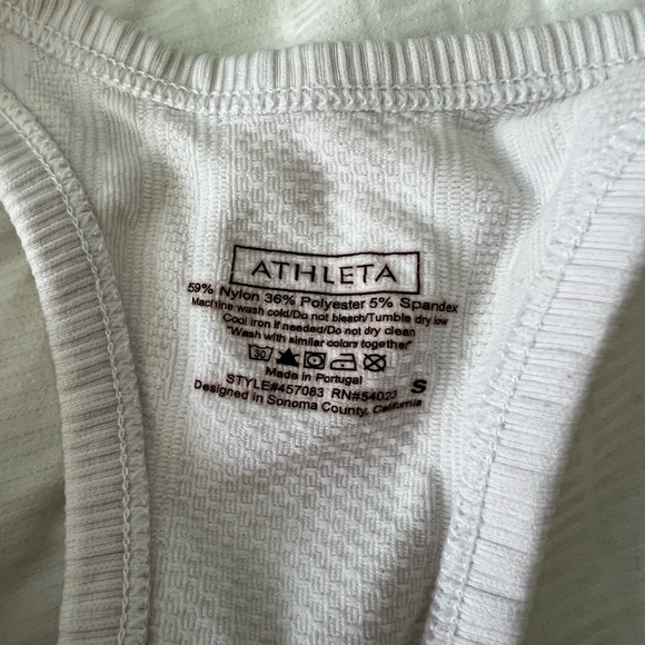 Athleta work out tops - Picture 4 of 4